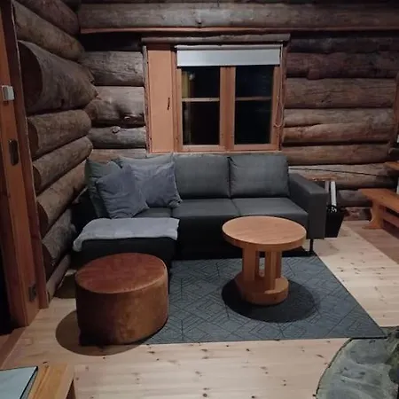 Chalet Tunnelmallinen Kelohonkamoekki Kuusamo