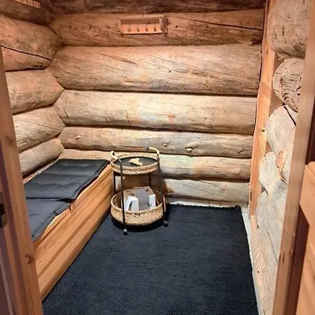 Tunnelmallinen Kelohonkamoekki * Kuusamo